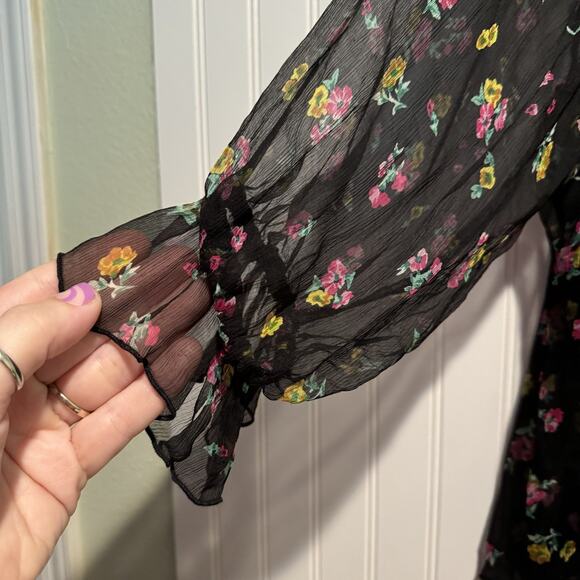 Johnny Was Fernanda Floral Peasant Blouse Silk Ruffled Size Large - Picture 4 of 7